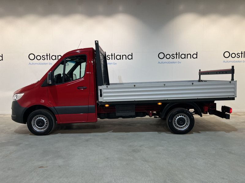 Mercedes-Benz Sprinter 317 CDI L2 RWD Automaat Open Laadbak / Euro 6 / Trekhaak 3500 KG / Airco / Cruise Control / CarPlay / Navigatie / 64.150 KM !! / BPM VRIJ !! - Furgone con cassone fisso: foto 4 Mercedes-Benz Sprinter 317 CDI L2 RWD Automaat Open Laadbak / Euro 6 / Trekhaak 3500 KG / Airco / Cruise Control / CarPlay / Navigatie / 64.150 KM !! / BPM VRIJ !! - Furgone con cassone fisso: foto 4