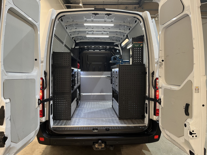 Renault Master 2.3 dCi L1H2 130 PK Servicebus / Modul-System Inrichting / Euro 6 / Airco / Cruise Control / Camera / Navigatie / Trekhaak / 73.900 KM !! - Furgone chiuso: foto 4 Renault Master 2.3 dCi L1H2 130 PK Servicebus / Modul-System Inrichting / Euro 6 / Airco / Cruise Control / Camera / Navigatie / Trekhaak / 73.900 KM !! - Furgone chiuso: foto 4