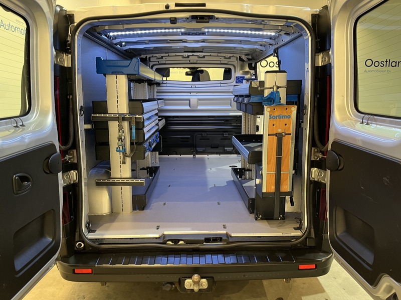 Renault Trafic 2.0 dCi L1H1 170 PK Automaat Servicebus / Sortimo Inrichting / Euro 6 / Airco / Cruise Control / Camera / Trekhaak / 3-Zits / BPM VRIJ !! - Furgoncino: foto 4 Renault Trafic 2.0 dCi L1H1 170 PK Automaat Servicebus / Sortimo Inrichting / Euro 6 / Airco / Cruise Control / Camera / Trekhaak / 3-Zits / BPM VRIJ !! - Furgoncino: foto 4