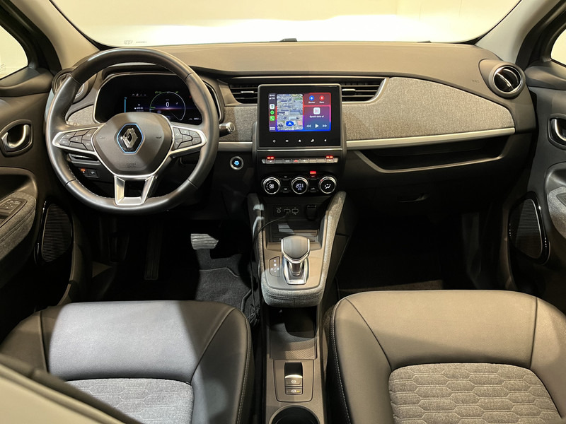 Renault ZOE R110 Experience 52 kWh (Huuraccu) / CarPlay / Camera / Airco / Cruise Control / LMV / Navigatie / 11.000 KM !! Prijs ex BTW € 11.500,- - Hatchback: foto 2 Renault ZOE R110 Experience 52 kWh (Huuraccu) / CarPlay / Camera / Airco / Cruise Control / LMV / Navigatie / 11.000 KM !! Prijs ex BTW € 11.500,- - Hatchback: foto 2