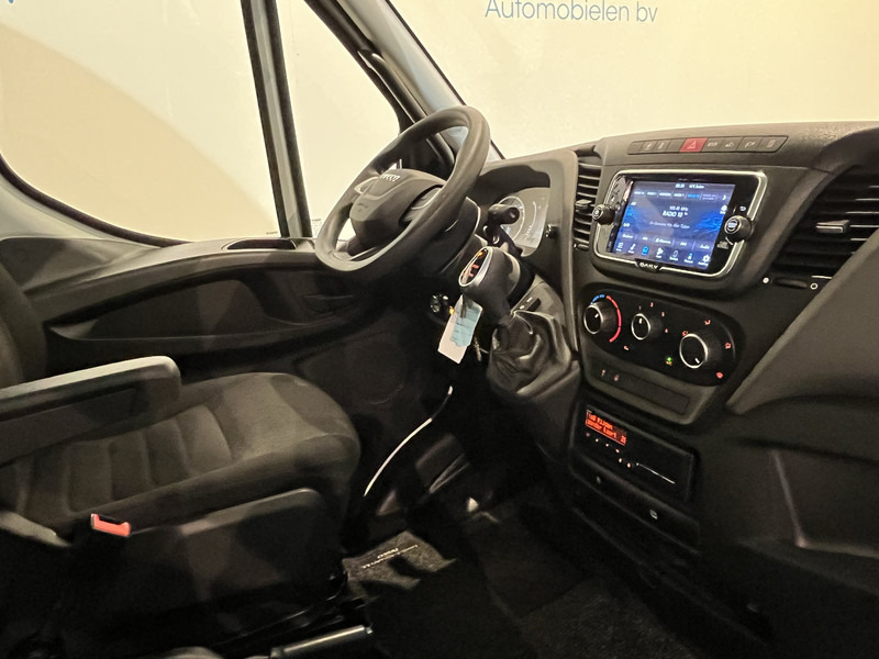 Iveco Daily 35S18 3.0 BE Clixtar Automaat Bakwagen met Laadklep / Laadvermogen 3.060 KG / Euro 6 / Luchtvering / Airco / Camera / CarPlay / Cruise Control / 91.000 KM !! - Trattore stradale: foto 4 Iveco Daily 35S18 3.0 BE Clixtar Automaat Bakwagen met Laadklep / Laadvermogen 3.060 KG / Euro 6 / Luchtvering / Airco / Camera / CarPlay / Cruise Control / 91.000 KM !! - Trattore stradale: foto 4