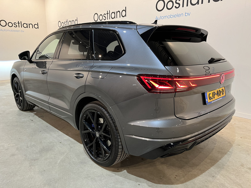 Volkswagen Touareg R 3.0 TSi 462 PK eHybrid 4MOTION Full Options / Luchtvering / IQ Matrix / 360 Camera / Panoramadak / Head-Up / Leder / Stoelventilatie / Stoelverwarming - SUV/ Fuoristrada: foto 4 Volkswagen Touareg R 3.0 TSi 462 PK eHybrid 4MOTION Full Options / Luchtvering / IQ Matrix / 360 Camera / Panoramadak / Head-Up / Leder / Stoelventilatie / Stoelverwarming - SUV/ Fuoristrada: foto 4