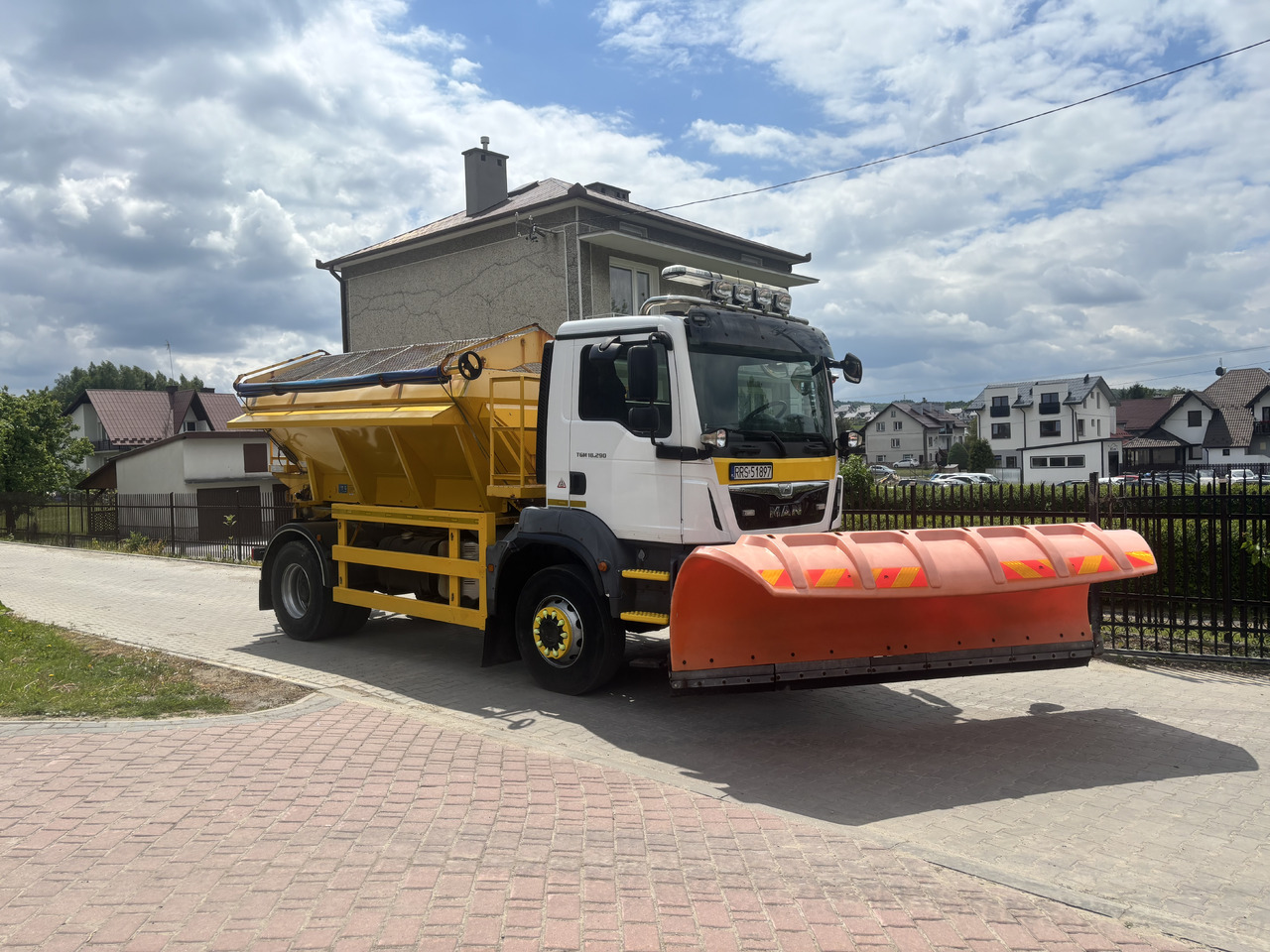Mezzo spazzaneve MAN TGM 18.290 4X4BB GRITTER/SPREADER PLOUGH ECON: foto 12
