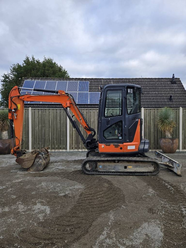 Hitachi ZX 38 U-5 A - Miniescavatore: foto 1 Hitachi ZX 38 U-5 A - Miniescavatore: foto 1
