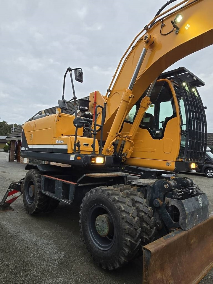 Hyundai R 180W-9A  - Escavatore gommato: foto 5 Hyundai R 180W-9A  - Escavatore gommato: foto 5