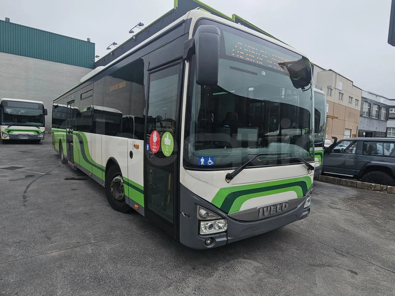 Iveco Crossway Low Entry - Autobus urbano: foto 1 Iveco Crossway Low Entry - Autobus urbano: foto 1