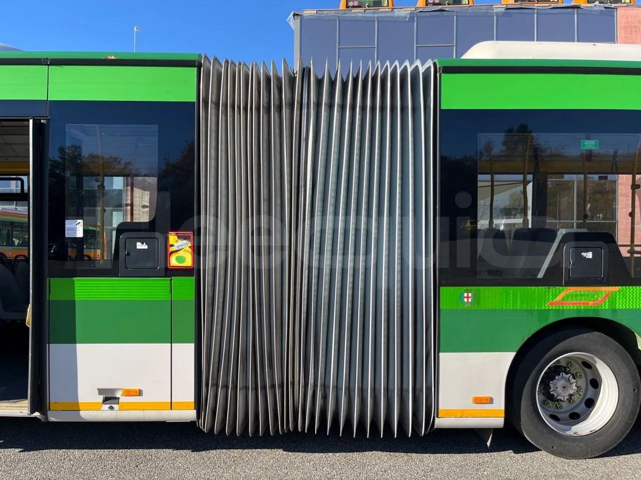 Autobus urbano Mercedes-Benz O 530: foto 17