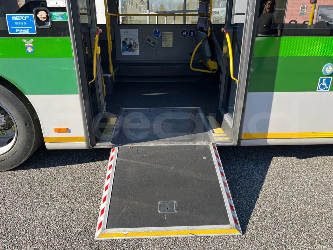 Autobus urbano Mercedes-Benz O 530: foto 16