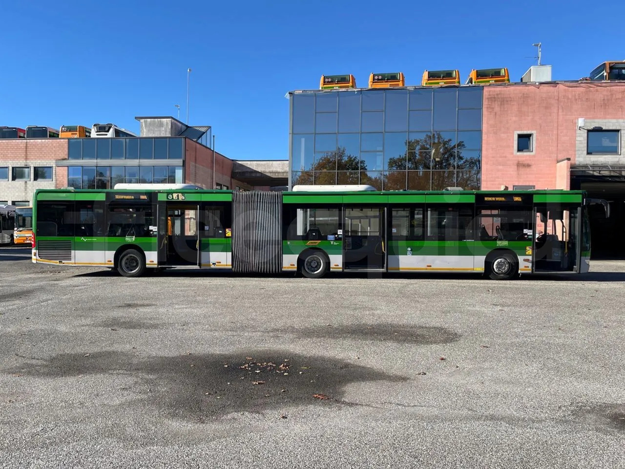 Autobus urbano Mercedes-Benz O 530: foto 10