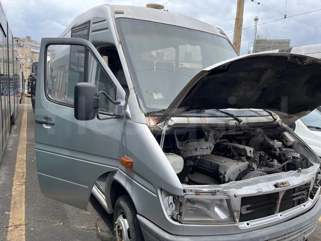 N. 2 Mercedes-Benz 414T - Minibus, Pulmino: foto 1 N. 2 Mercedes-Benz 414T - Minibus, Pulmino: foto 1