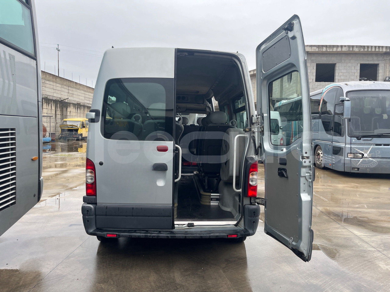 Nissan Interstar - Minibus, Pulmino: foto 5 Nissan Interstar - Minibus, Pulmino: foto 5