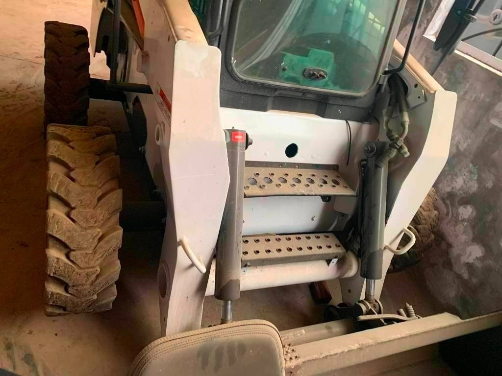 Bobcat S 300 - Minipala: foto 2 Bobcat S 300 - Minipala: foto 2