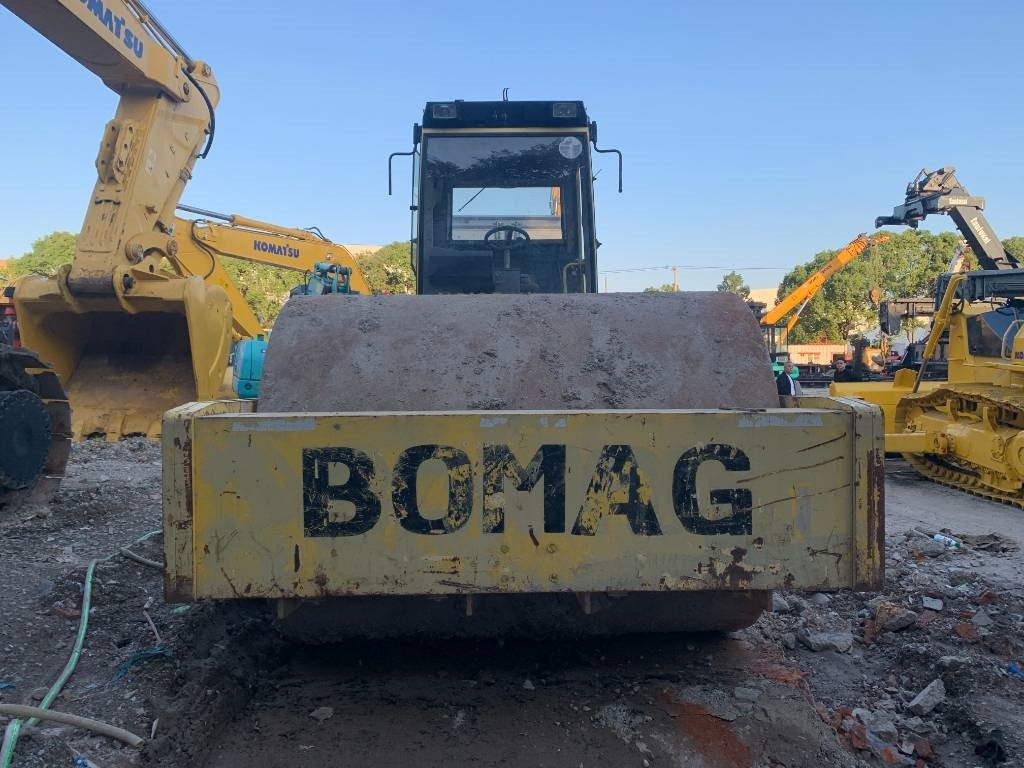 Bomag BW 225 D-3 - Rullo stradale: foto 2 Bomag BW 225 D-3 - Rullo stradale: foto 2