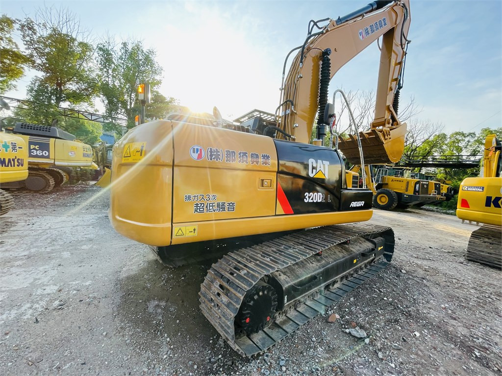 CAT 320D2 L - Escavatore: foto 1 CAT 320D2 L - Escavatore: foto 1