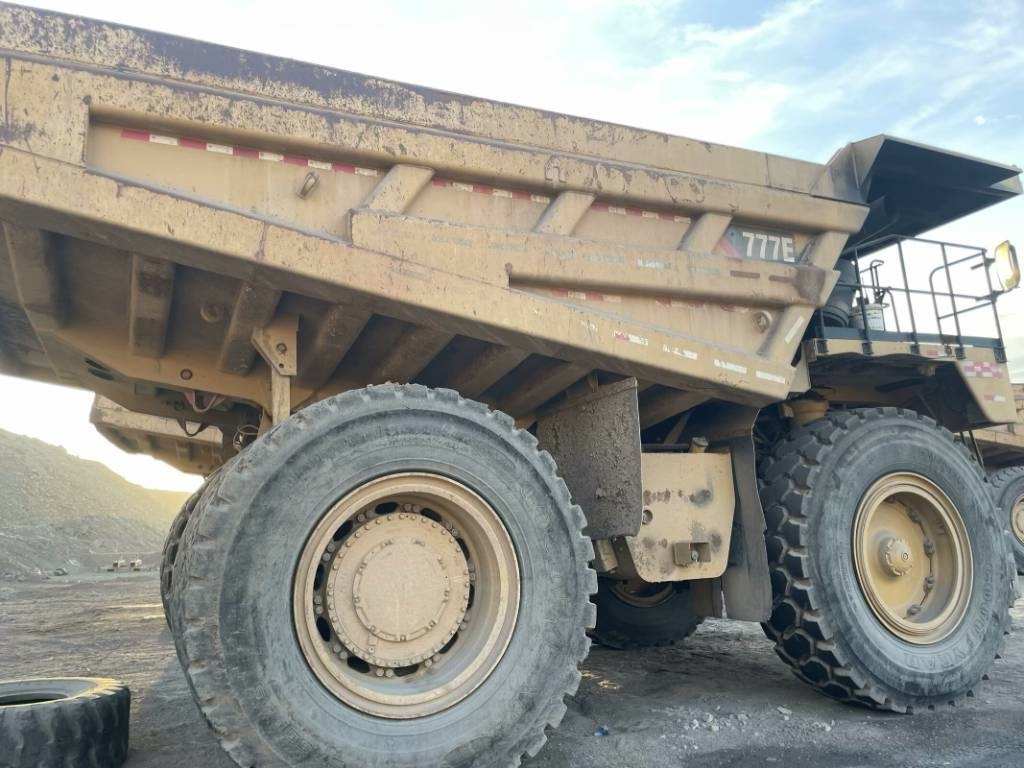 CAT 777e - Dumper rigido: foto 3 CAT 777e - Dumper rigido: foto 3