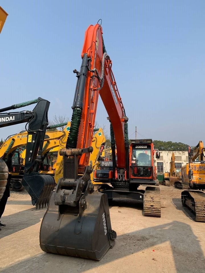 Doosan DX 300 LCA - Escavatore cingolato: foto 1 Doosan DX 300 LCA - Escavatore cingolato: foto 1