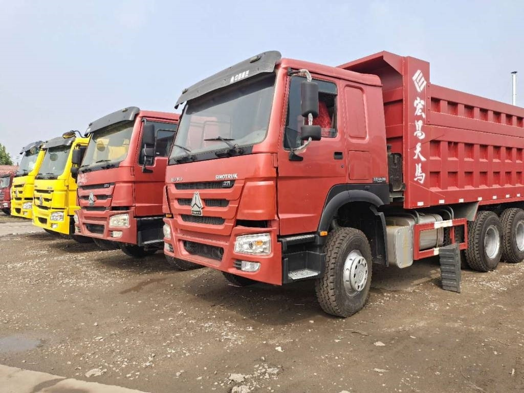Howo 6X4 - Autocarro ribaltabile: foto 3 Howo 6X4 - Autocarro ribaltabile: foto 3