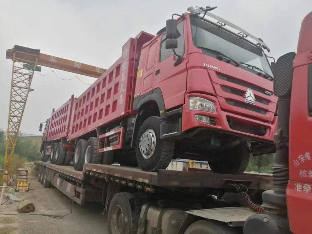 Howo 6X4 - Autocarro ribaltabile: foto 3 Howo 6X4 - Autocarro ribaltabile: foto 3