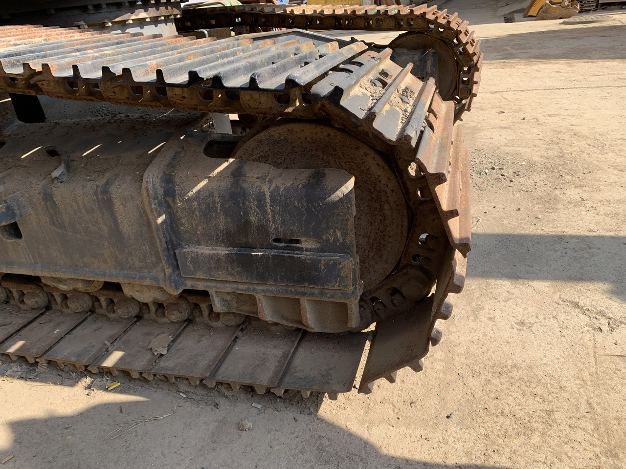 KOBELCO SK210LC-8 - Escavatore cingolato: foto 5 KOBELCO SK210LC-8 - Escavatore cingolato: foto 5