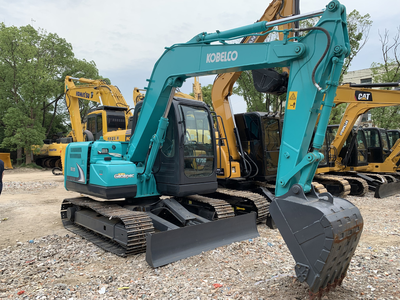 KOBELCO sk75-8 - Miniescavatore: foto 1 KOBELCO sk75-8 - Miniescavatore: foto 1
