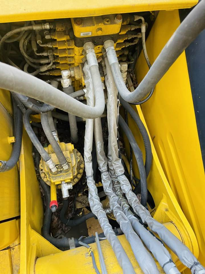 Komatsu PC130-8 - Miniescavatore: foto 2 Komatsu PC130-8 - Miniescavatore: foto 2