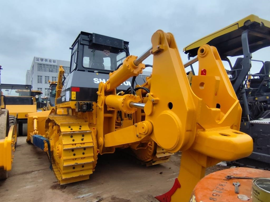 Bulldozer Shantui SD32: foto 1