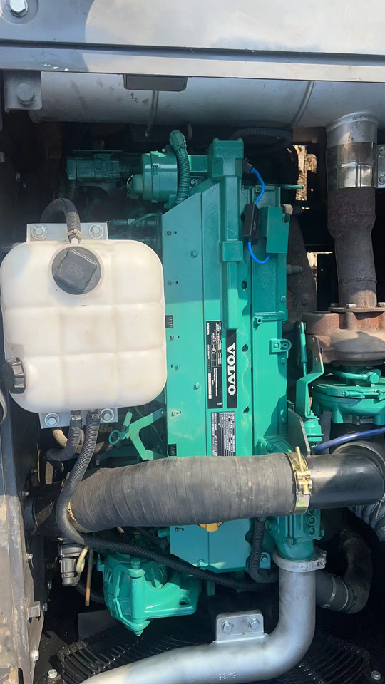 Vovlo EC300 - Escavatore gommato: foto 3 Vovlo EC300 - Escavatore gommato: foto 3