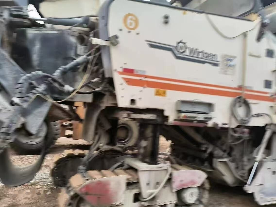 Wirtgen W2100 - Fresa a freddo: foto 5 Wirtgen W2100 - Fresa a freddo: foto 5