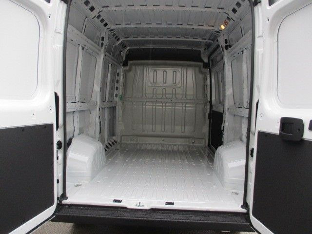 Fiat Ducato - Furgone chiuso: foto 4 Fiat Ducato - Furgone chiuso: foto 4