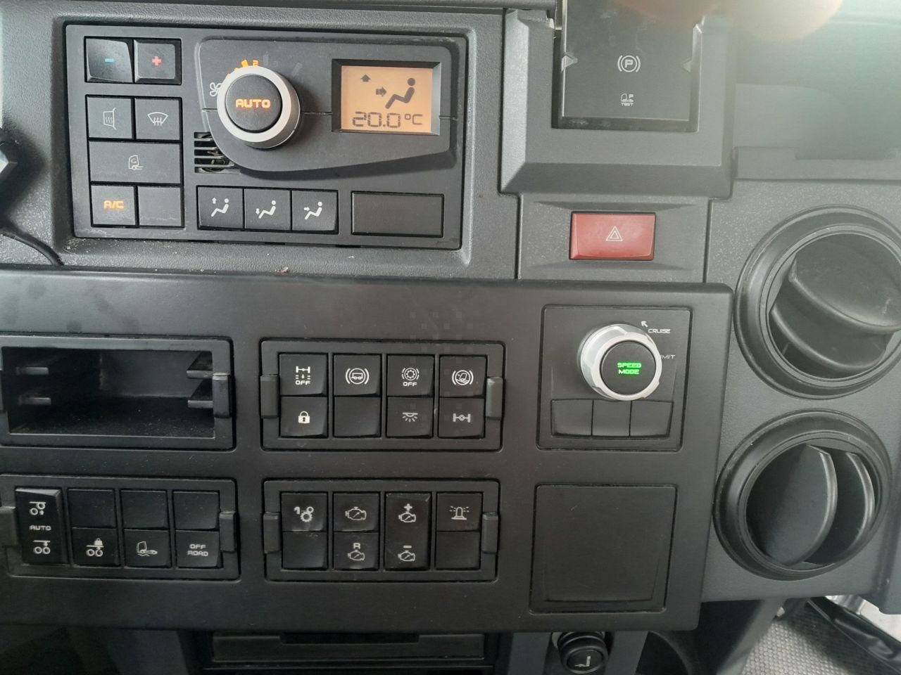 Autocarro con pianale/ Cassone fisso, Camion con gru Renault C380 6x2 DTI11 6x2 Standard platform Truck: foto 8