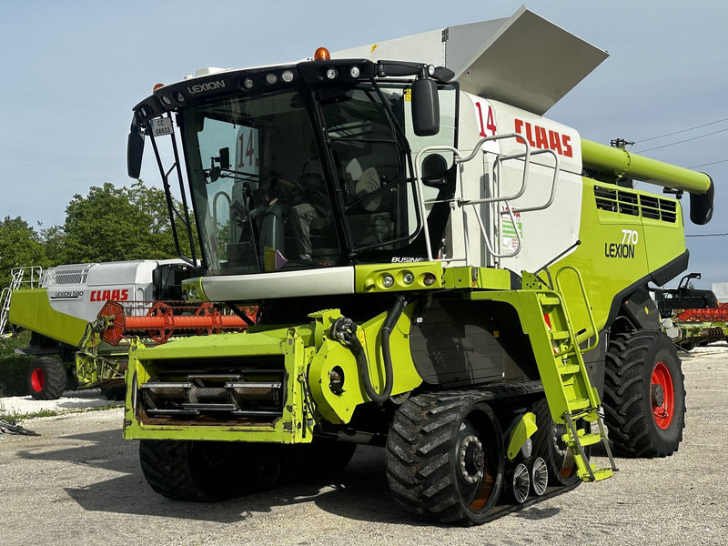 Claas Lexion 770 TT 4X4 CEMOS - Mietitrebbia: foto 1 Claas Lexion 770 TT 4X4 CEMOS - Mietitrebbia: foto 1