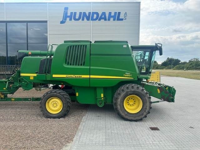 John Deere T660I - Mietitrebbia: foto 2 John Deere T660I - Mietitrebbia: foto 2