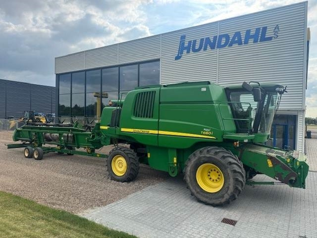 John Deere T660I - Mietitrebbia: foto 1 John Deere T660I - Mietitrebbia: foto 1