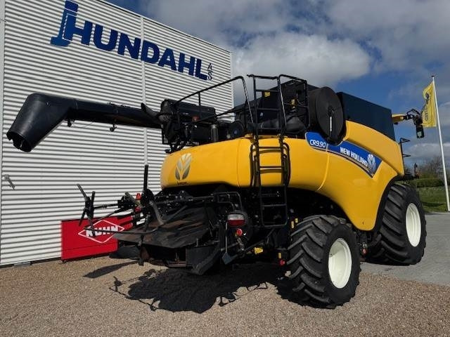 New Holland CR9.90 TIER4 - Mietitrebbia: foto 3 New Holland CR9.90 TIER4 - Mietitrebbia: foto 3