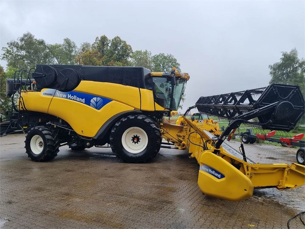New Holland CR9090 SLH - Mietitrebbia: foto 1 New Holland CR9090 SLH - Mietitrebbia: foto 1