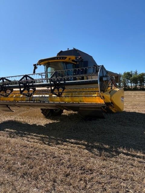 New Holland CX8.70 SLH - Mietitrebbia: foto 2 New Holland CX8.70 SLH - Mietitrebbia: foto 2