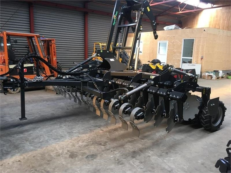 Agro - TOM 4 m. bugseret med slæbeplanke - Erpice a dischi: foto 2 Agro - TOM 4 m. bugseret med slæbeplanke - Erpice a dischi: foto 2