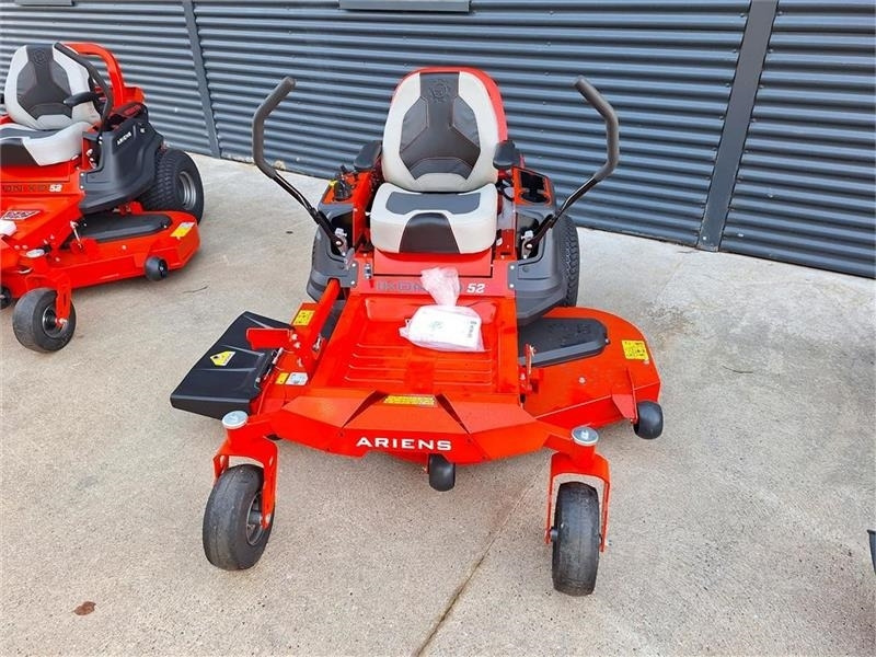 Ariens IKON XD 52" (132 Cm. Klippe bredde) - Trattore comunale: foto 1 Ariens IKON XD 52" (132 Cm. Klippe bredde) - Trattore comunale: foto 1