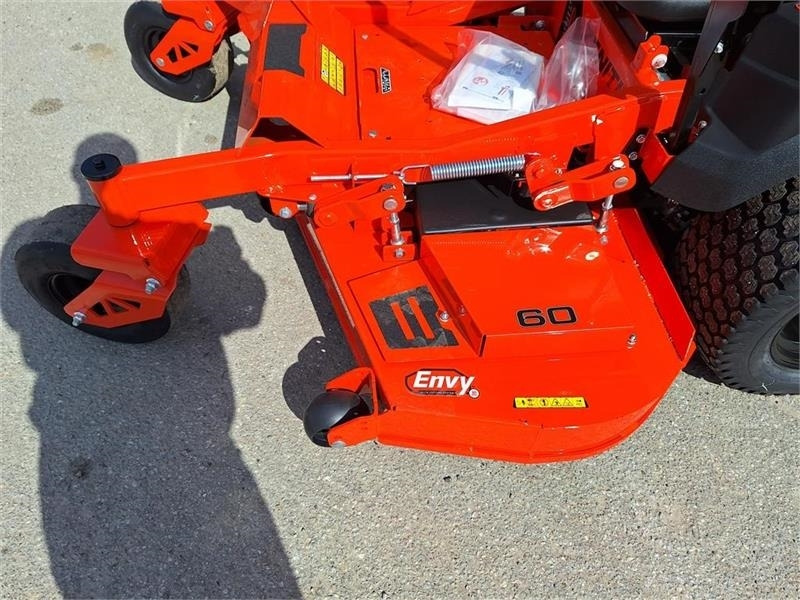 Ariens Zenith 60" (152 cm Klippe bredde) - Trattore comunale: foto 5 Ariens Zenith 60" (152 cm Klippe bredde) - Trattore comunale: foto 5