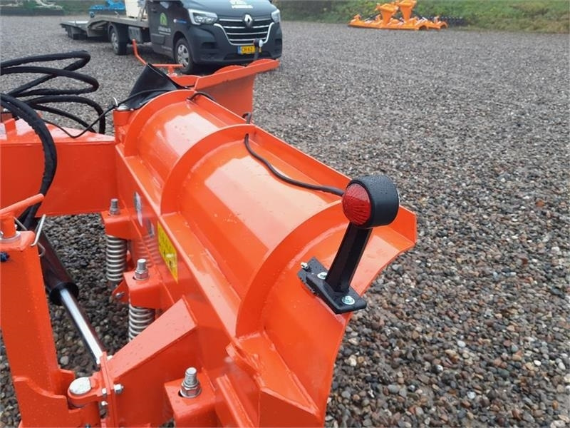 - - - BOXER AGRI - Lama neve per Macchina agricola: foto 2 - - - BOXER AGRI - Lama neve per Macchina agricola: foto 2