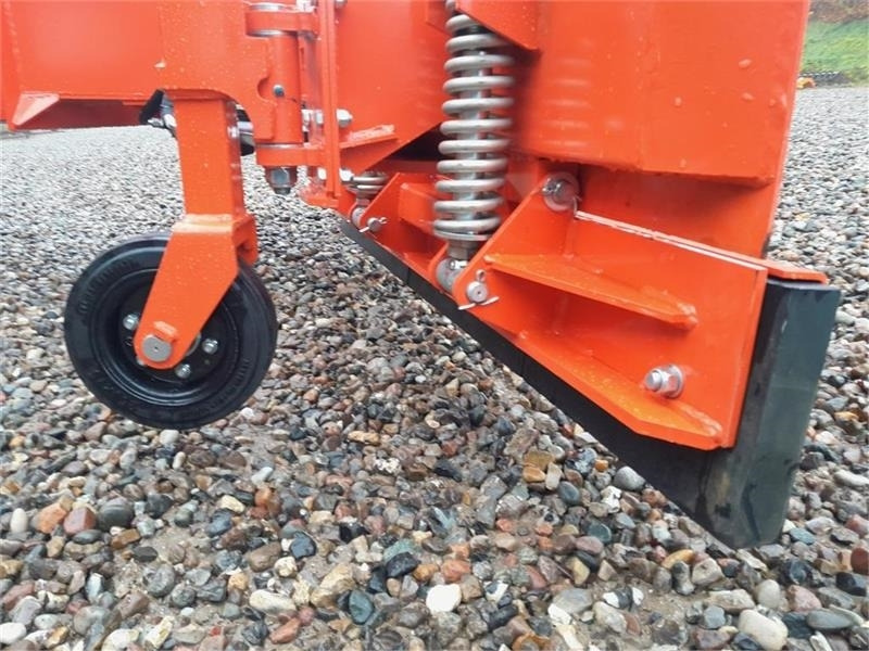 - - - BOXER AGRI - Lama neve per Macchina agricola: foto 3 - - - BOXER AGRI - Lama neve per Macchina agricola: foto 3
