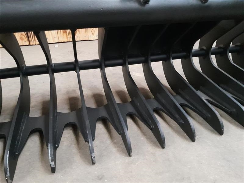 - Benna per Macchina da cantiere: foto 4 - Benna per Macchina da cantiere: foto 4