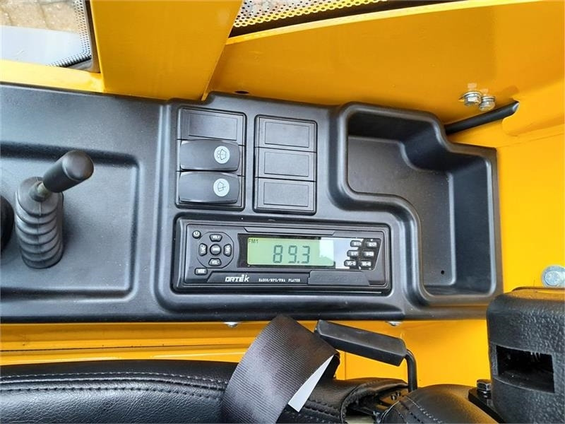 Pala gommata Eurotrac W12S med førerhus, skovl og gafler: foto 14 Pala gommata Eurotrac W12S med førerhus, skovl og gafler: foto 14