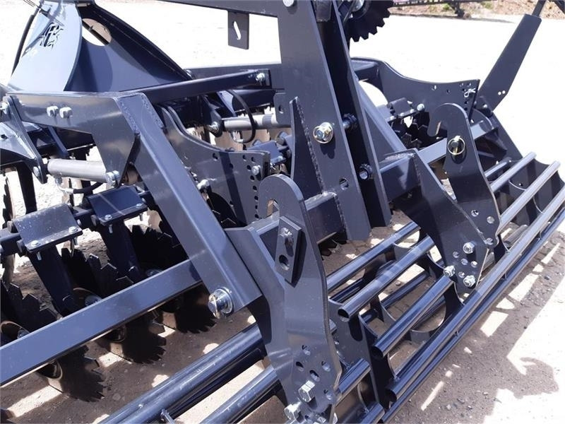 Inter-Tech Diskharve 4 meter J-Maskiner 4 meter med hydraulis - Erpice a dischi: foto 3 Inter-Tech Diskharve 4 meter J-Maskiner 4 meter med hydraulis - Erpice a dischi: foto 3