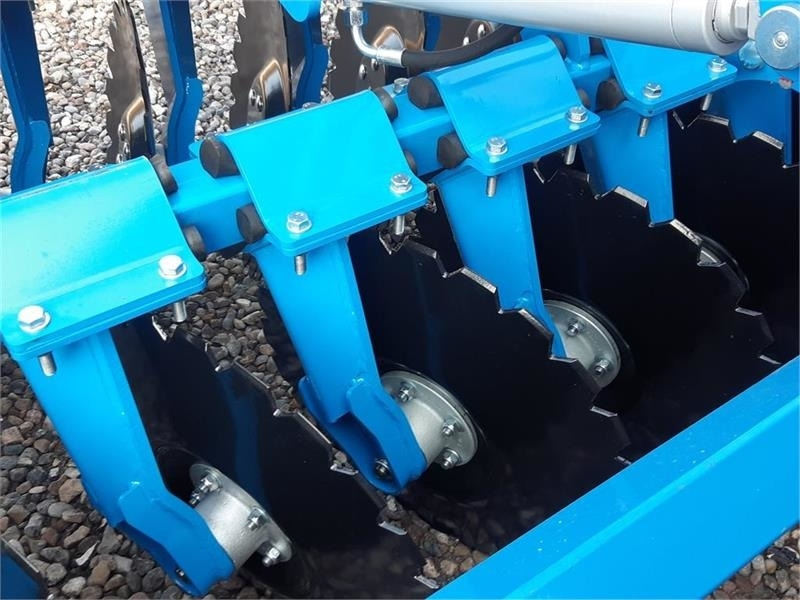 Inter-Tech Diskharve 4 meter med lift - Erpice a dischi: foto 4 Inter-Tech Diskharve 4 meter med lift - Erpice a dischi: foto 4