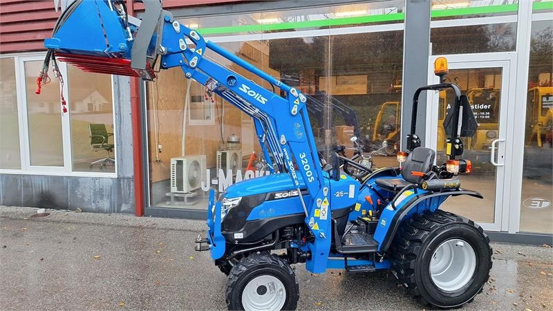 Trattore comunale Solis 26: foto 10