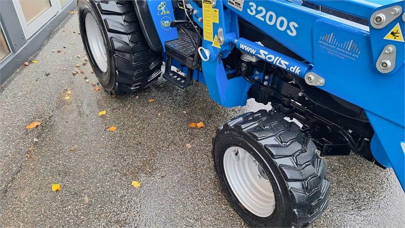 Trattore comunale Solis 26: foto 9