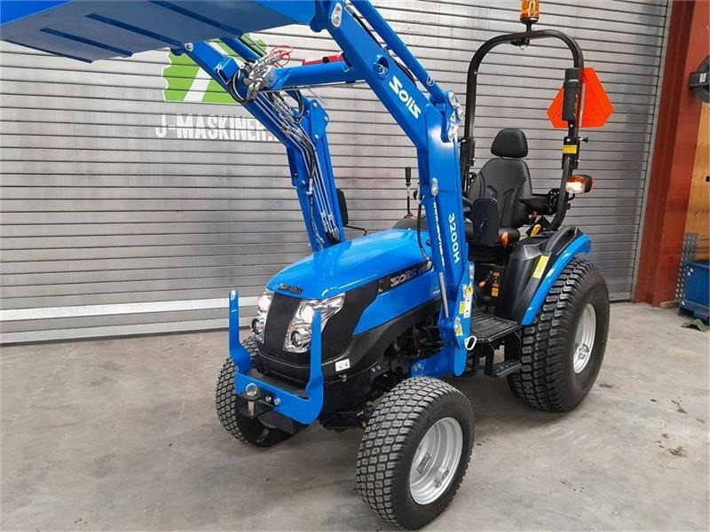 Solis 26 hst - Trattore comunale: foto 3 Solis 26 hst - Trattore comunale: foto 3