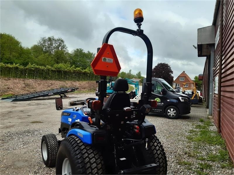 Solis 26 hst - Trattore comunale: foto 4 Solis 26 hst - Trattore comunale: foto 4