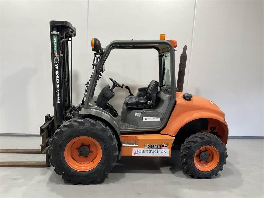 Ausa C250HX4 - Carrello elevatore fuoristrada: foto 3 Ausa C250HX4 - Carrello elevatore fuoristrada: foto 3